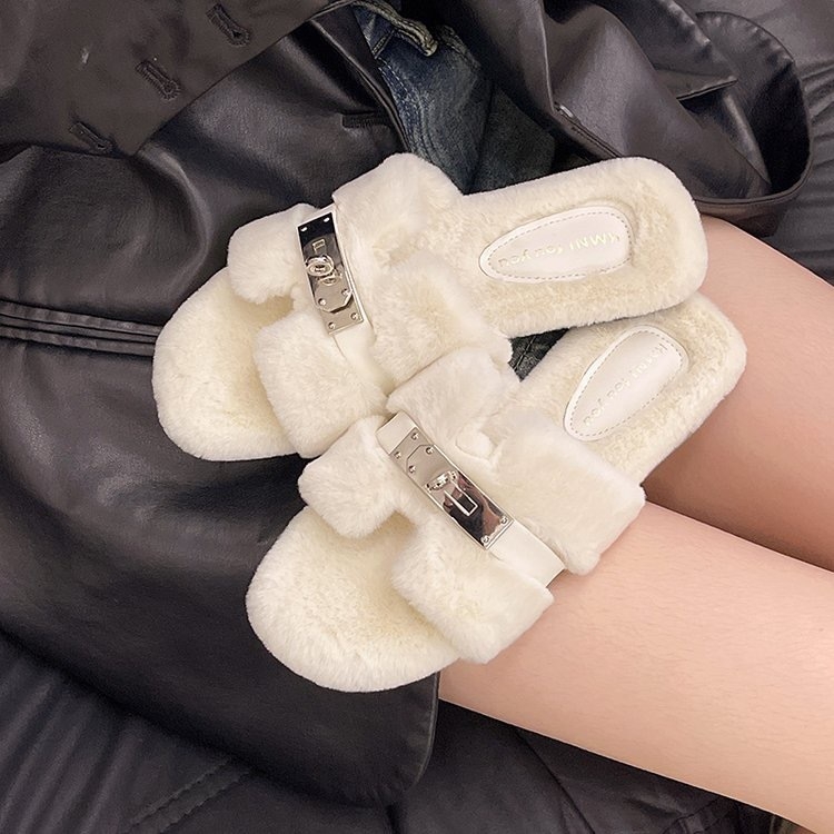 Női puha papucs mikroszálas bőr felsőrésze, belső bőrrel, gumi talppal, könnyen felhúzható záródás, 0–3 cm lapos sarok, Tavasz 2025