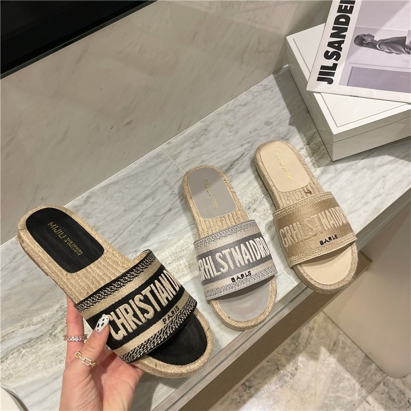 Dámske vyšívané rybárske topánky s kvietkovým vzorom, slip-on, leto 2023 (Horný materiál: semiš; Vnútorný materiál: umeľá koža; Podeľka: guma; Vzor: kvety; Sezóna: leto 2023)