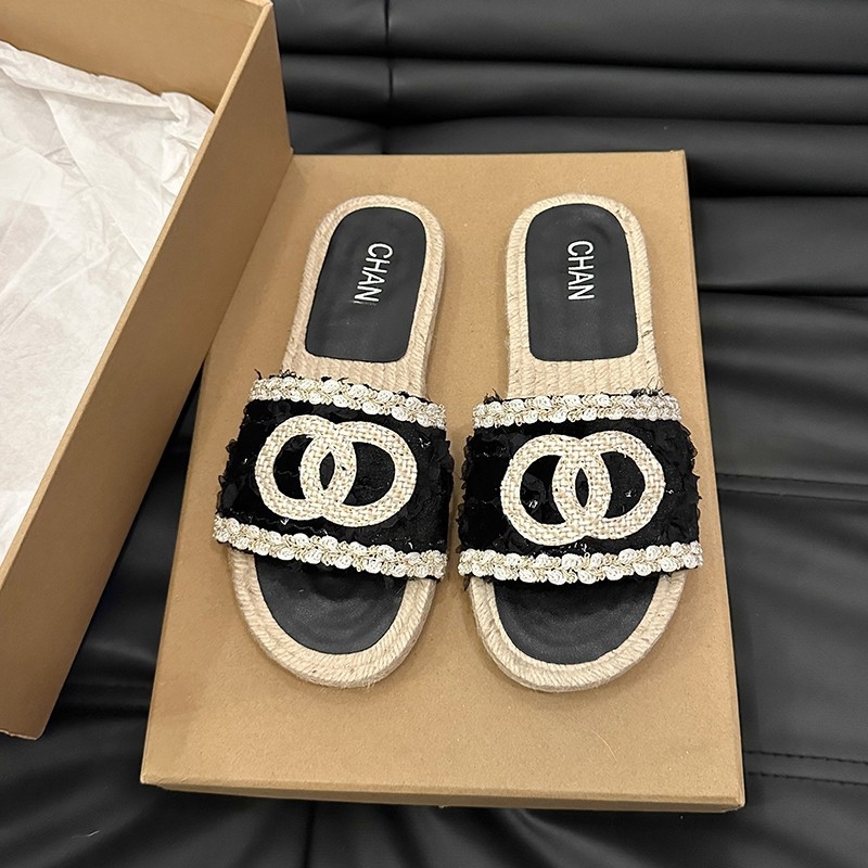 Dámske vyšívané rybárske topánky s kvietkovým vzorom, slip-on, leto 2023 (Horný materiál: semiš; Vnútorný materiál: umeľá koža; Podeľka: guma; Vzor: kvety; Sezóna: leto 2023)