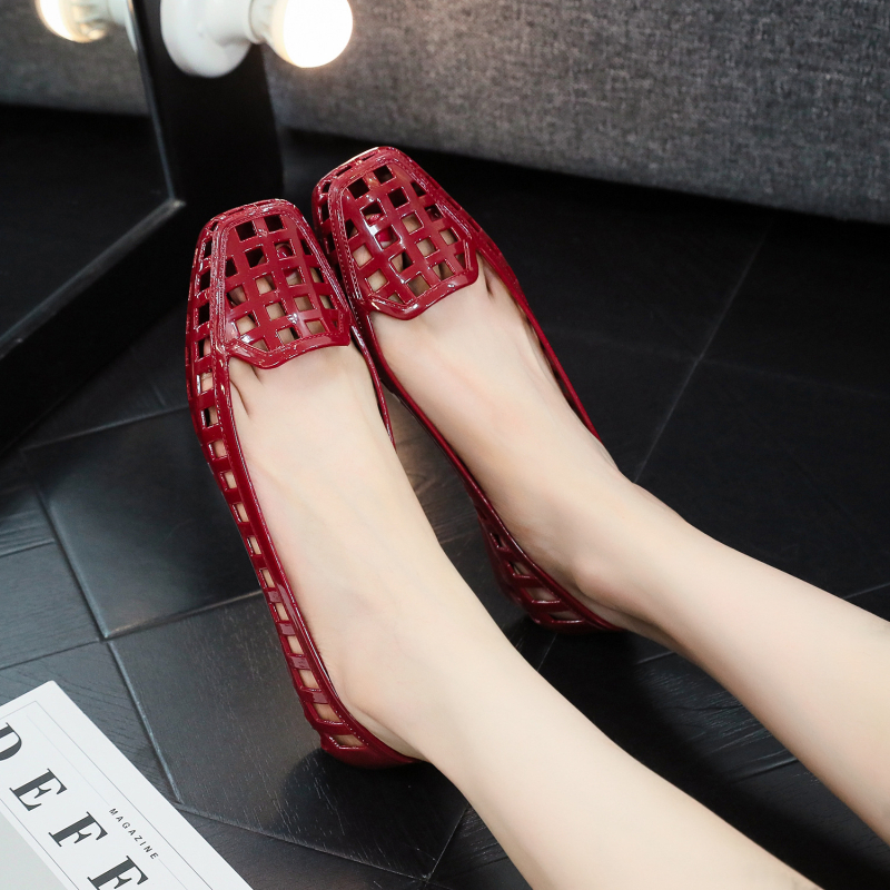 Ženske ploske cipele, gornji dio od plastike, potplat PVC, kvadratni vrh, niski profil, slip-on