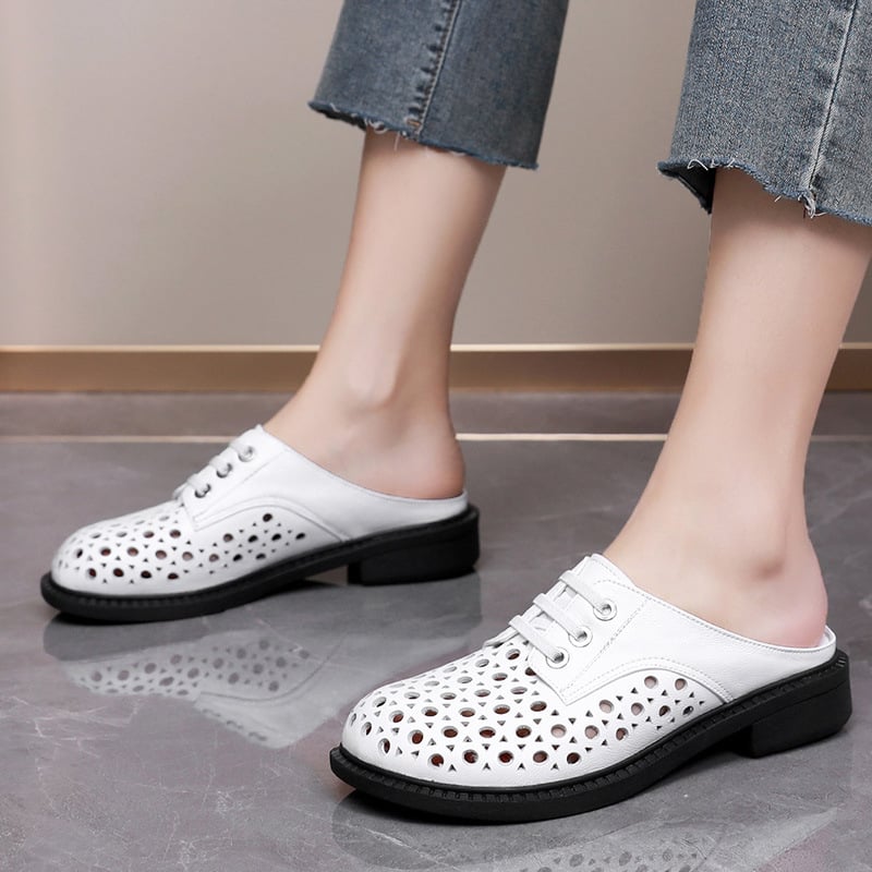 Δερμάτινα περφοραρισμένα σανδάλια με επίπεδη σόλα, slip-on