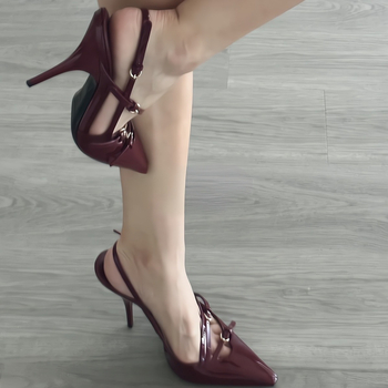 Remenaste sandale s kitten heel – gornjište od mikrovlakna, šiljast prst, bez podstavka, gumeni đon, zatvaranje s jednom kopčom, proljeće 2024