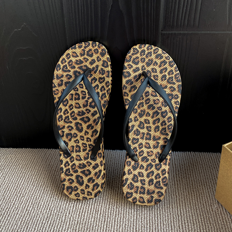 Žabky pre ženy na pláž s karikatúrnym motívom, PVC horná časť a podrážka, vstrekovaná podrážka, otvorený prst, odolné voči opotrebeniu