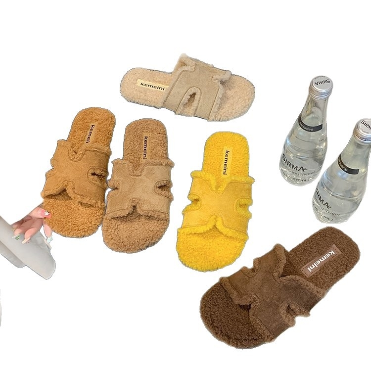 Ženske papuče s debelim potplatom za vanjsku upotrebu, zima 2025 — Slip-On, gornji dio: umjetni pliš, unutarnji: umjetna dlaka, potplat: guma, debljina potplata 0–3 cm, ravna potplata