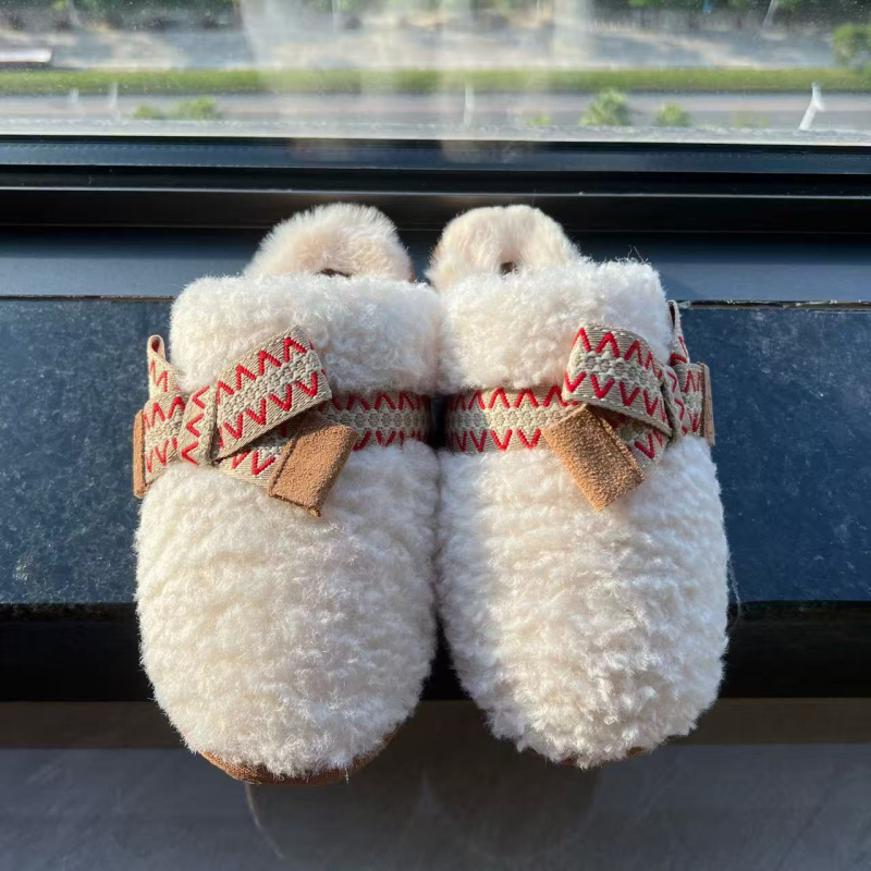 Papuče s gornjim dijelom od ovčje vune, umjetna krzna za podstavu, EVA potplat, slip-on, debljina potplata 3–5 cm