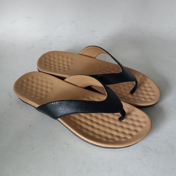 Pločaste flip-flop sandale za odrasle, PU gornji dio, podstava od svinjske kože, debljina potplata 3–5 cm, slip-on, papuče za plažu