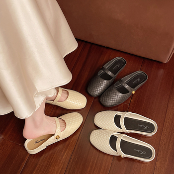 Dámske ploché papuče s PVC hornou a PVC podrážkou, pruhovaný vzor, podrážka lisovaná injekčne, stabilita a protišmyk