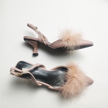 Ženské letné sandále - vrchný materiál mikrovlákno, štvorcový nos, zapínanie s prackou, zadný remienok, priedušné