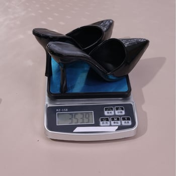 Ženske sandale bez pete s oštrim nosom, tanki pet 6–8 cm, gumena potplata, PU podstava, Brother Xiaoyu, proljeće 2025