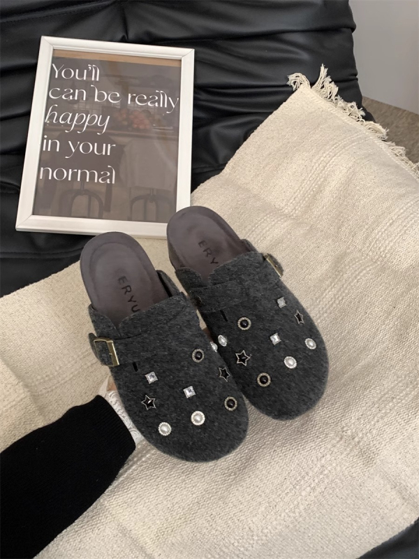Ženske Birkenstock stil zatvorenih cipela s rivet kristalima, velurski gornji dio, gumena potplat, slip-on, visina 0–3 cm
