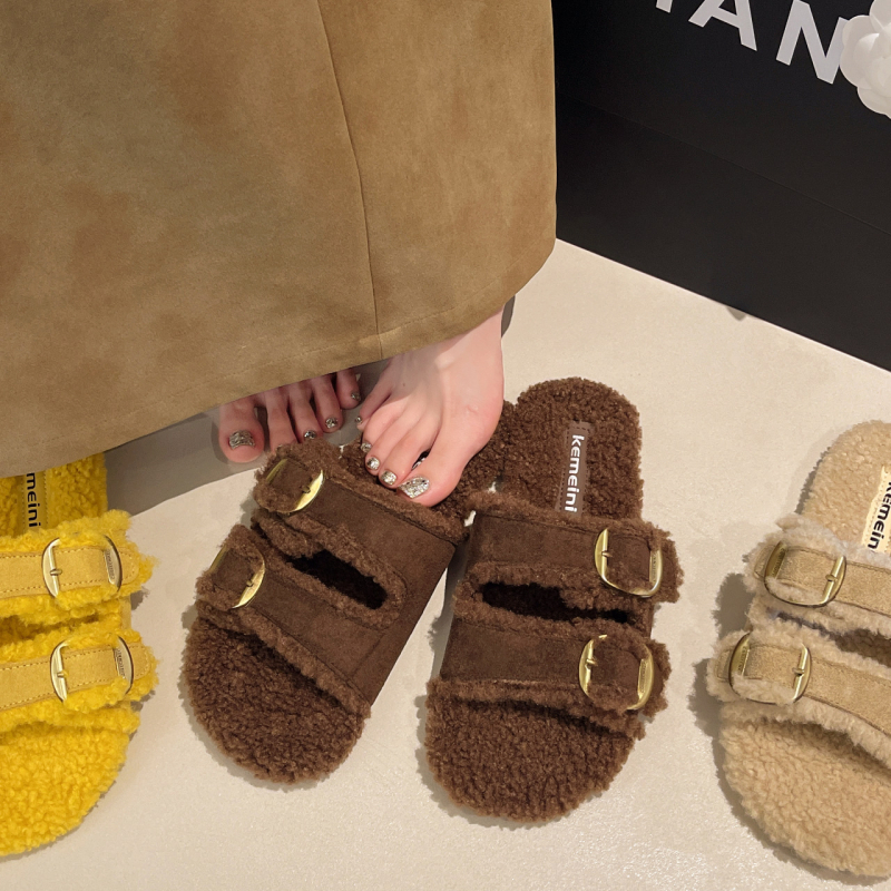 Dámske otvorené prsty topánky, s dvojitými remienkami a kovovou sponou, velúr vršok, podšívka z umelej krátkej kožušinky, gumová podrážka