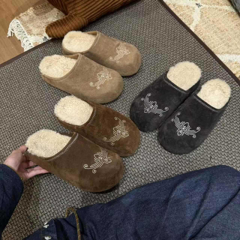 Γυναικεία Παπούτσια - Nubuk από δέρμα αγελάδας πρώτης ποιότητας, επένδυση από μαλλί αρνιού, καουτσούκ σόλα, παχιά σόλα 3–5 cm, slip-on casual