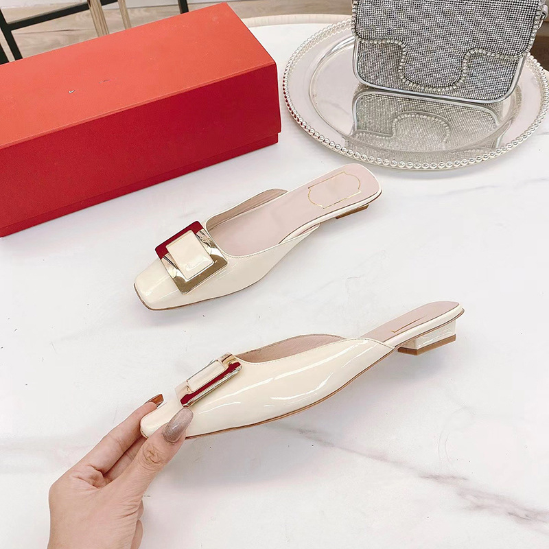 Ženske ploske mule cipele – gornji dio od Super Fiber, gumeni potplat, kvadratni vrh, otvoreni stražnji dio, slip-on, debljina potplata 3-5 cm