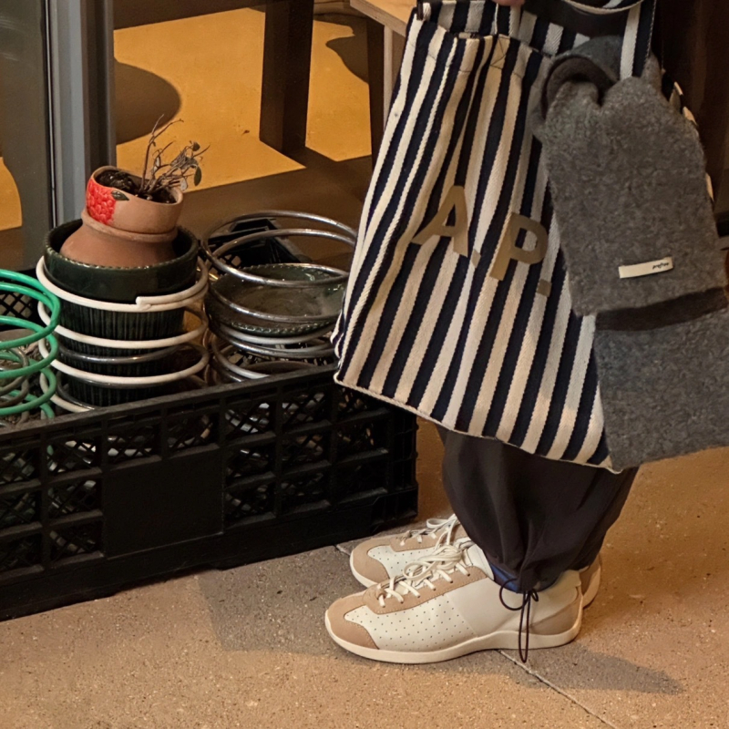 Női velúr bőrsportcipő puha talppal — egész évben viselhető, mindennapi kényelmes stílus, talp: tehén ín, belső anyag: kéreg