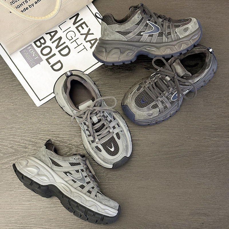 Ženske tenisice s debelom potplatom u stilu dad shoes, kožni gornji dio, okrugli vrh, prednje vezanje, prozračna mrežasta podstava