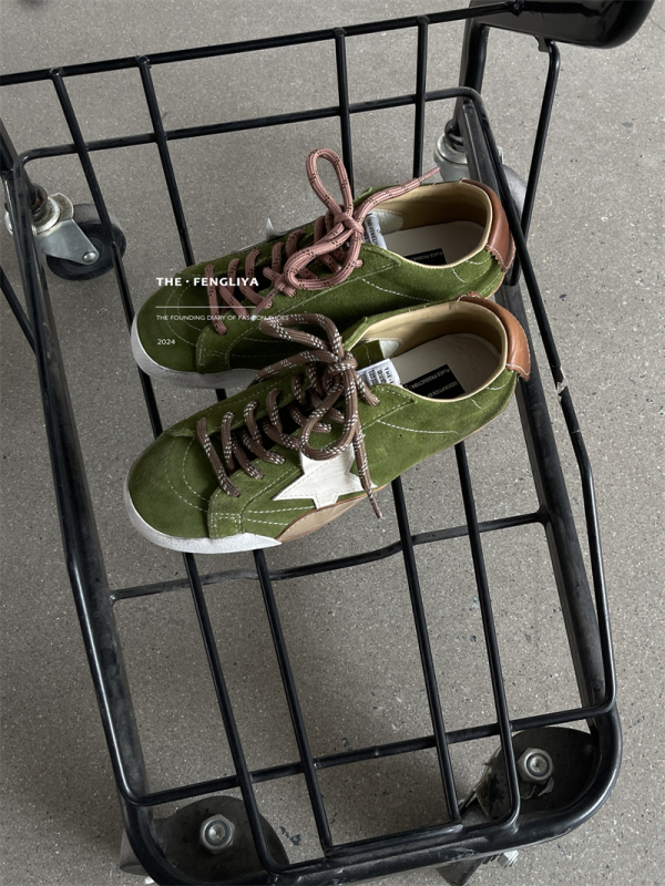 Forrest Gump topánky - vrchný materiál: hovädzia koža prvotriedna; špička: kruhová; päta: nízka (1-3 cm); podrážka: guma; vnútro: koža