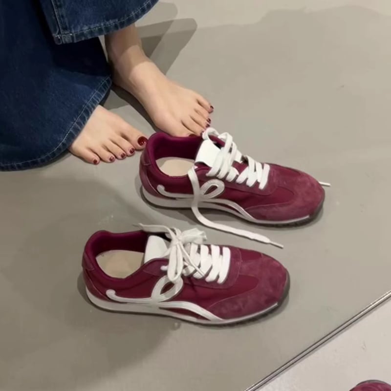 Dámske tenisky z pravej kože s dizajnom farebného bloku, šnúrky, guľatý špička, gumová podrážka