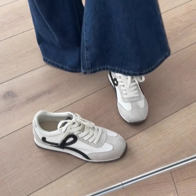 Dámske tenisky z pravej kože s dizajnom farebného bloku, šnúrky, guľatý špička, gumová podrážka