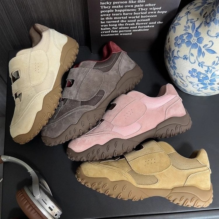 Dámske tenisky z mikrovlákna so suchým zipsom, gumová protišmyková podrážka, nízky členok, okrúhla špička, 1–3 cm podpätok, vhodné na turistiku a šport