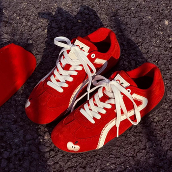 Ženské tréningové tenisky, PU vrchná časť, gumová podrážka, šnúrky, guľatý špič, EVA stielka