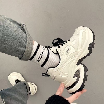 Ženske Dad Shoes s debelom potplatom, gornji dio od sintetičke kože, vezanje, EVA ulošak, gumena potplat, srednja visina pete 3-5 cm