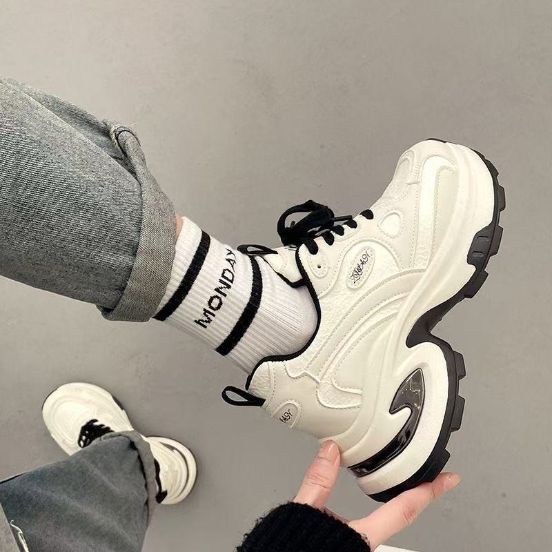 Ženske Dad Shoes s debelom potplatom, gornji dio od sintetičke kože, vezanje, EVA ulošak, gumena potplat, srednja visina pete 3-5 cm