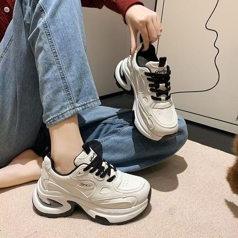 Ženske Dad Shoes s debelom potplatom, gornji dio od sintetičke kože, vezanje, EVA ulošak, gumena potplat, srednja visina pete 3-5 cm