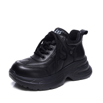 Ženske tenisice u stilu dad shoes od kože prvog sloja – srednje visoke, vezanje, debela gumena pjena potplata, visina pete 6–8 cm