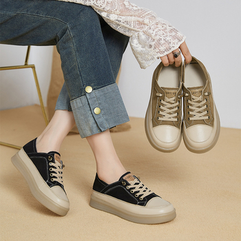 Dámske športovo-rekreačné tenisky z prvej vrstvy hovädzej kože; podrážka z hovädzej šľachy; zapínanie elastickým pásom; vnútorná stielka z kože prasacej; výška päty 3–5 cm