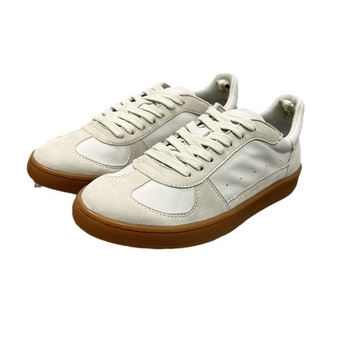 Casual prozračne tenisice od kravlje kože, s prednjim vezivanjem, podstava od ovčje kože, gumeni potplat