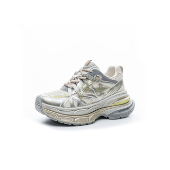 Patike tipa dad shoes s gornjim dijelom od mikrovlakna, okrugli vrh, peta 6-8 cm, ljepiva guma potplat, ulošak od prirodne kože
