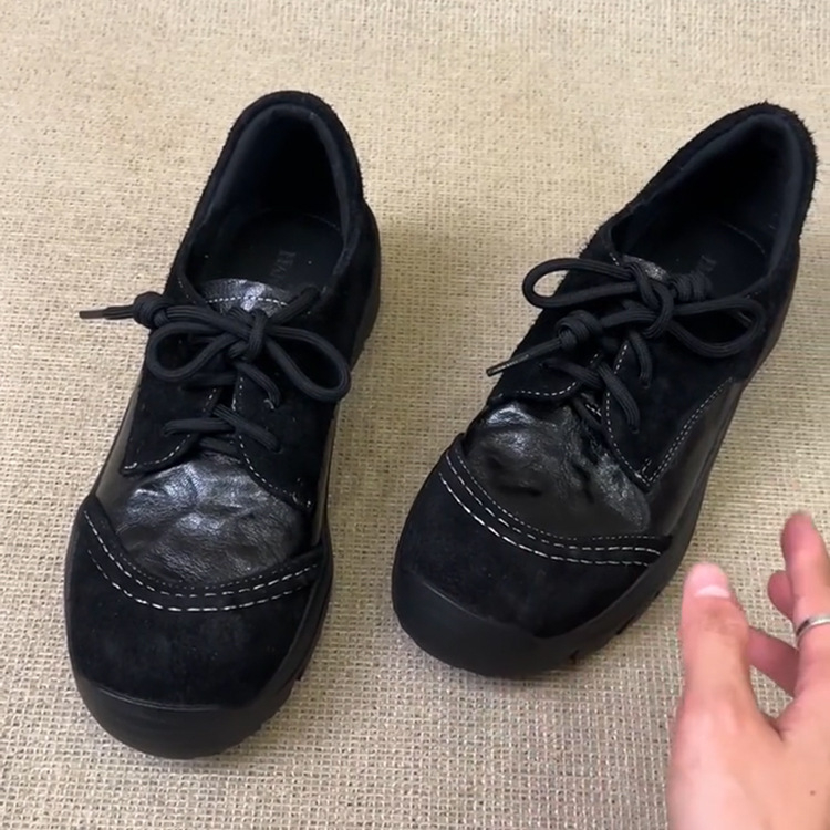 Ženske tenisice od velura s gumom na podrážci, prednje vezivanje, okrugli vrh, niski profil, retro stil