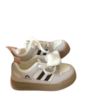 Ženske tenisice s visokim gornjim dijelom u retro stilu, od umjetne kože, gumeni potplat, vezanje, podstava od super vlakana, visina pete 3–5 cm