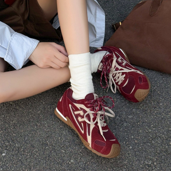 Ženske tenisice German Army Trainer s nubukom za gornji dio, mrežasti unutarnji dio, okrugli vrh, prednje vezivanje, peta 3–5 cm