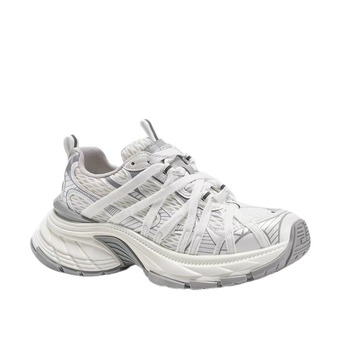 Cipele tip Dad shoes – gornji dio od prave kože, okrugli vrh, prednje vezivanje na vezice, visina pete 3–5 cm, debeli potplat