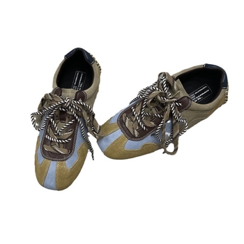 THE FENGLIYA Vintage Flat Shoes για γυναίκες, άνω μέρος από γνήσιο δέρμα, στρογγυλή μύτη, ύψος φτέρνας 3–5 εκ., κούμπωμα με κορδόνια