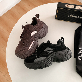 Ženske cipele tipa Dad Shoes, gornji dio od prave kože, peta 6–8 cm, okrugli vrh, gumeni potplat