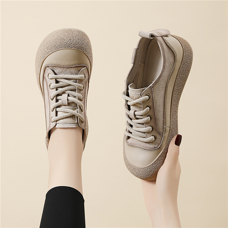 Ženske tenisice od prve sloje teleće kože, prednje vezivanje, PU Uložak, gumeni potplat, niski potplat
