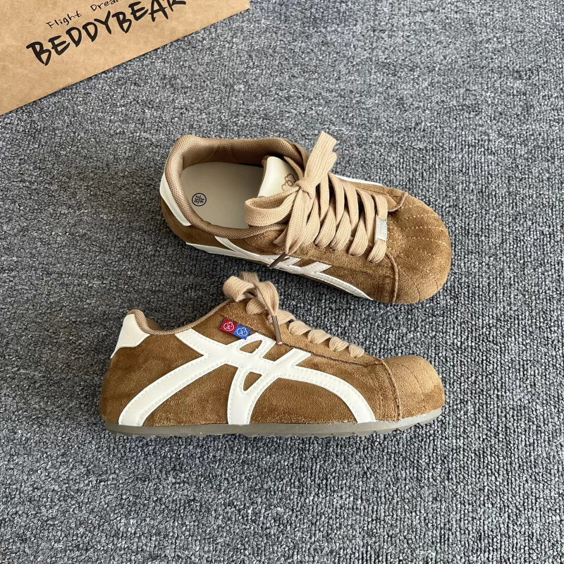 Ženske retro tenisice od nubuka s niskim krojem, vezanje sprijed, gumeni đon, udobne za jesen