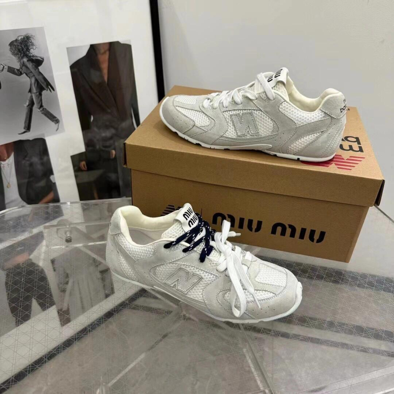 Forrest Gump tenisice s gornjim dijelom od prave kože, potplat od tetive goveđeg, okrugli vrh, niski pet 1–3 cm, pamukasta podstava