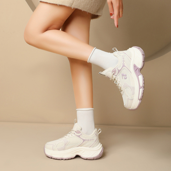 Sieviešu sporta kurpes ar plašu un biezu zoli, pūkaina iekšējā odere un augstuma palielinājums — elpojošs tīkla augšējais materiāls, gumijas zole, piemērots skriešanai ziemā