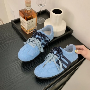 Cipele za moralni trening, velur gornji dio, gumena potplata, zatvaranje vezicama, visok gornji dio 3–7 cm, okrugli vrh