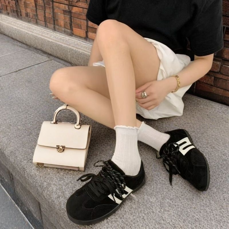 Cipele za moralni trening, velur gornji dio, gumena potplata, zatvaranje vezicama, visok gornji dio 3–7 cm, okrugli vrh