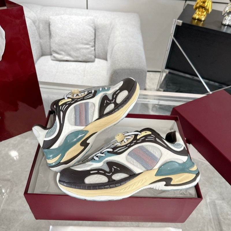 G-brand universālas retro kurpes ar biezu zoli augstuma palielināšanai, sprādzes aizdare, augšdaļa: liellopu āda + audums, iekšpuse: aitas kažokāds, zole: gumija