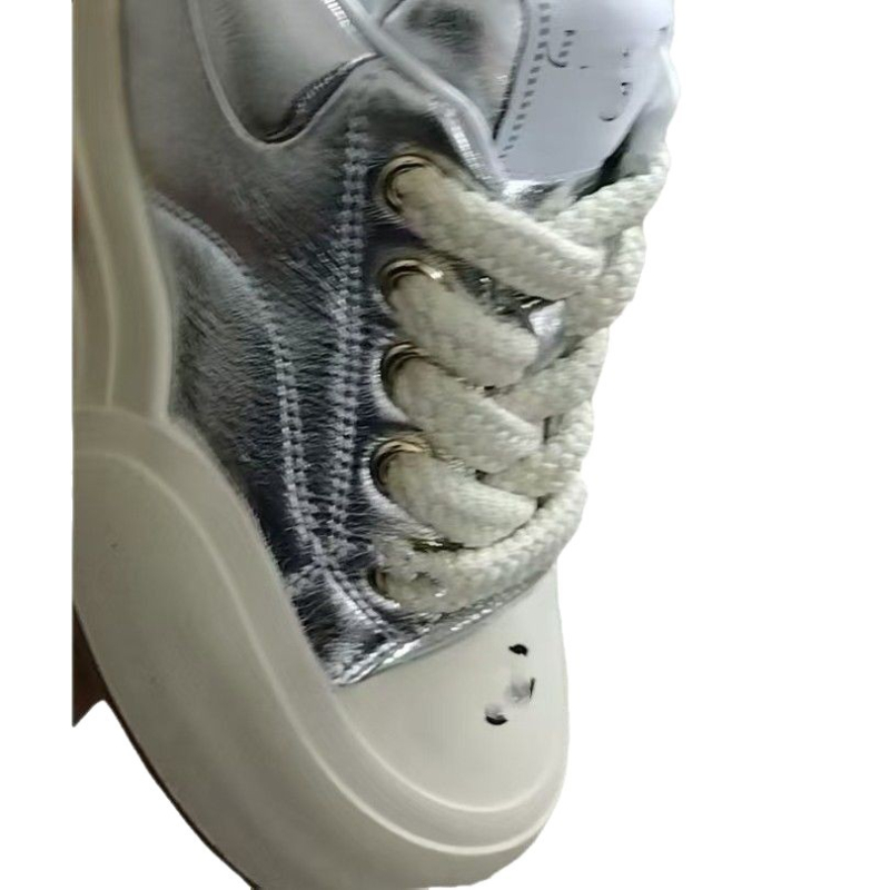 Sieviešu sporta apavi no aitādas ādas, ar paaugstinātu blīvu zoli, šņorēm, ikdienas stils