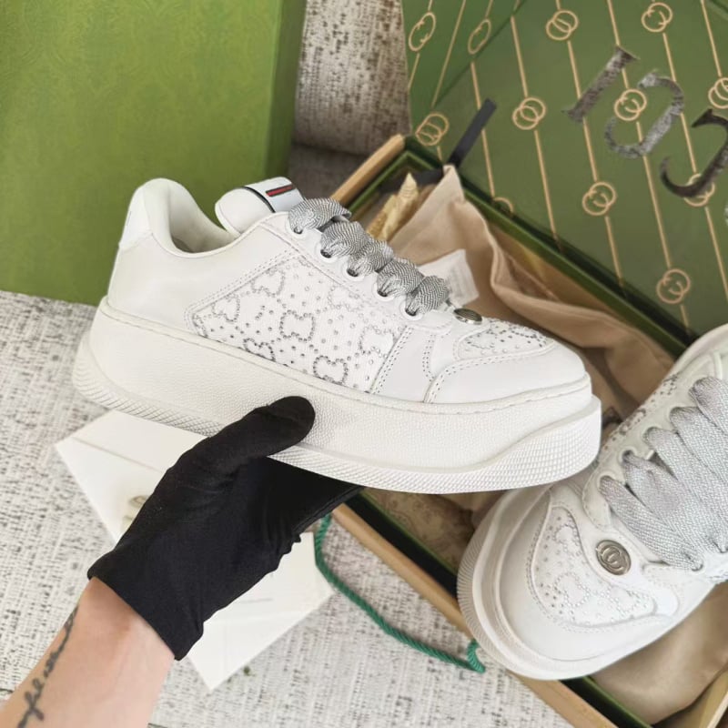 Naiste chunky tossud kõrgendava funktsiooniga, kristallidega, ülaosa esimese klassi nahaga, sisemus terry kangas, TPU talla