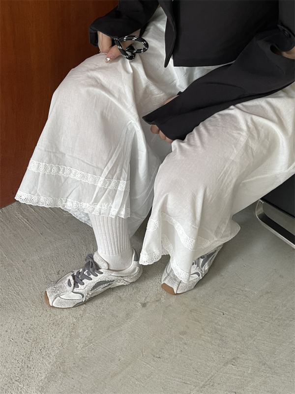 Naiste Derby kingad – retro disain, eesne nöörimine, madal pahkluu kõrgus (pealne: ehtne nahk; sisemus: mikrofiiber; tald: kumm)