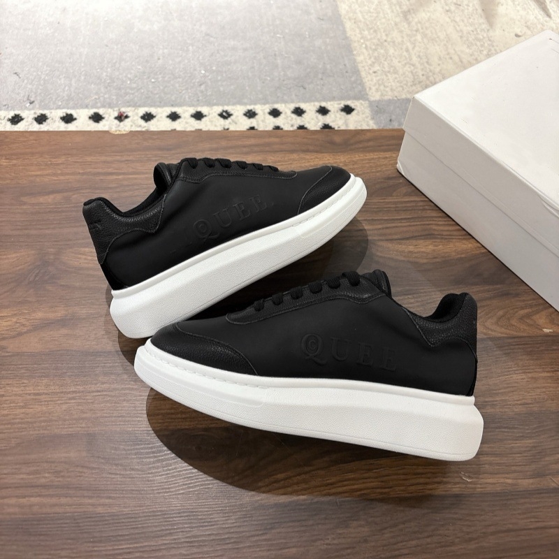 Unisex igapäevased tossud kõrgendatud kõrgusega ja kirjatrükiga; pealmine materjal vasikanahaga, sisemus lambanahaga, tald TPU, ees nöörimisega