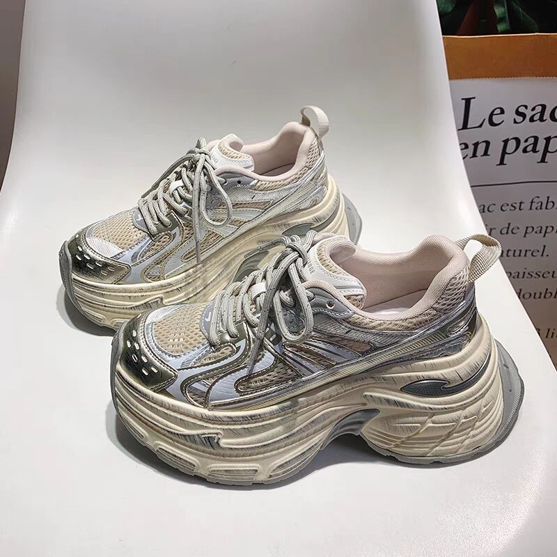 Ženske tenisice s debelim potplatom 6–8 cm, gornji materijal Super Fiber, mrežasta unutrašnjost, lagana poliuretanska potplat, prednje vezanje šnurkama