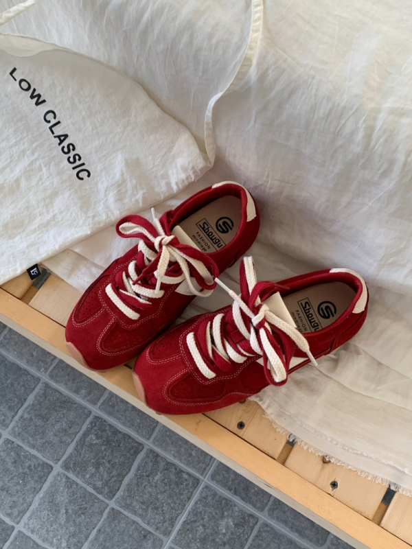 Női német hadsereg edzőcipő – felső rész szuper fibra, Velcro zárás, PU talpbetét, belső bőr, gumitalp